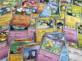 Karty Pokemon TCG 60 sztuk Scarlet & Violet oryginalne