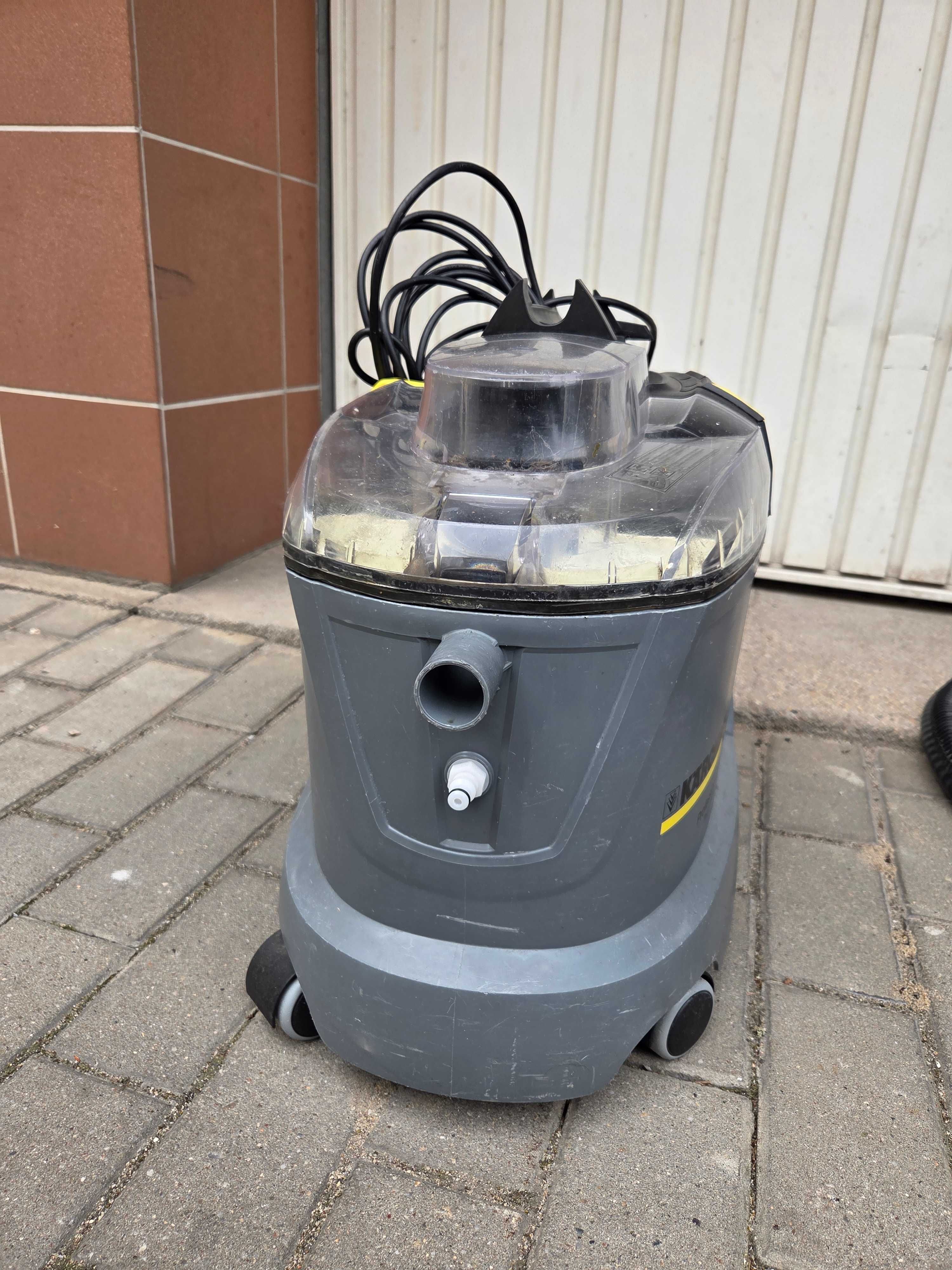 2  szt Odkurzacz Karcher Puzzi 8/1  + Karcher Puzzi 8/1 bez osprzętu