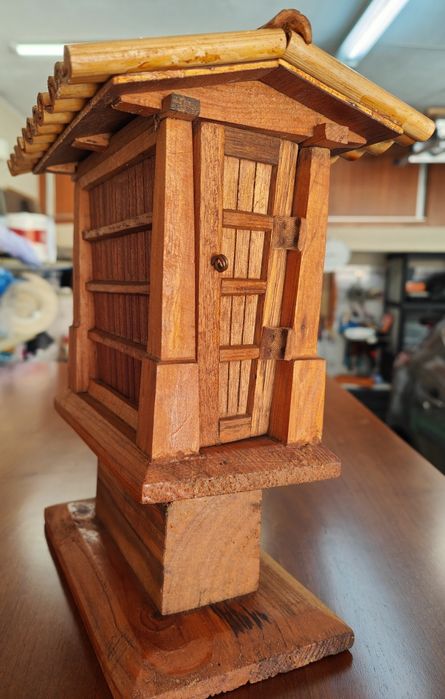 Peças Artesanato em madeira