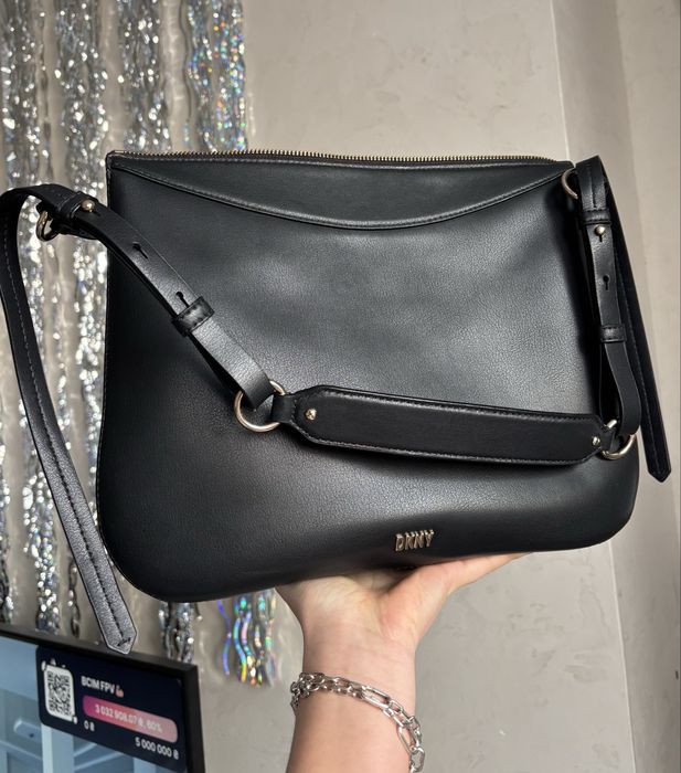 жіноча шкіряна сумка хобо DKNY оригінал / женская кожаная сумка шоппер
