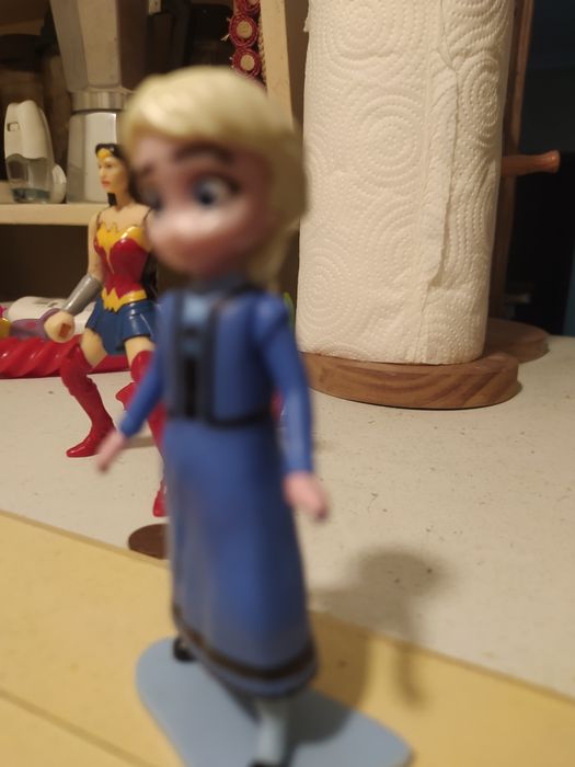 Figura Elsa do Disney Frozen jovem - portes CTT grátis