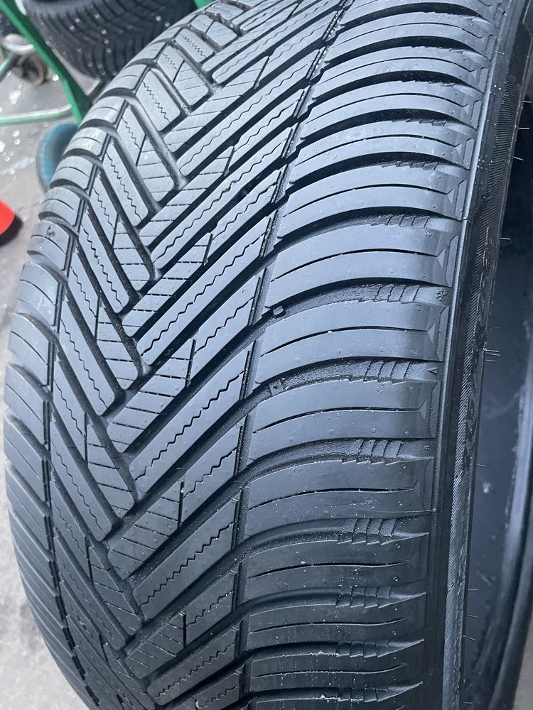 275/40R20 Hankook