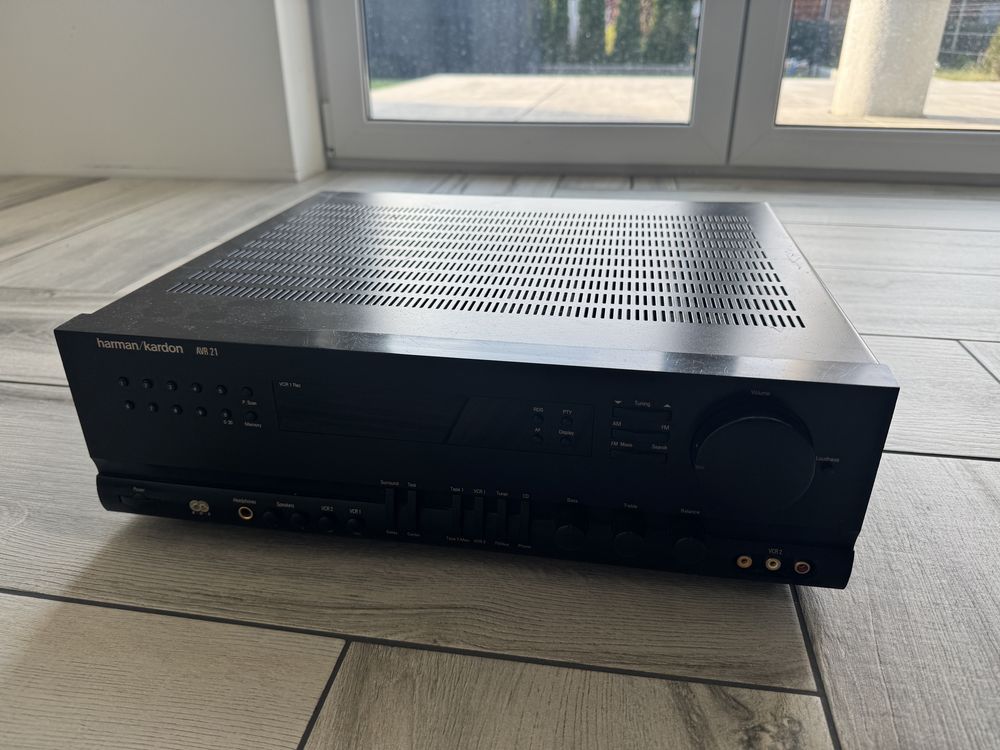 Harman / Kardon AVR 21 - amplituner z radiem