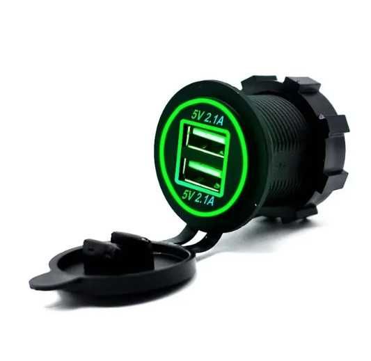 Автомобильное зарядное устройство USB, Type-C в прикуриватель