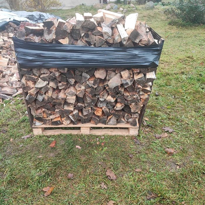 Drewno opałowe połupane sosnowe