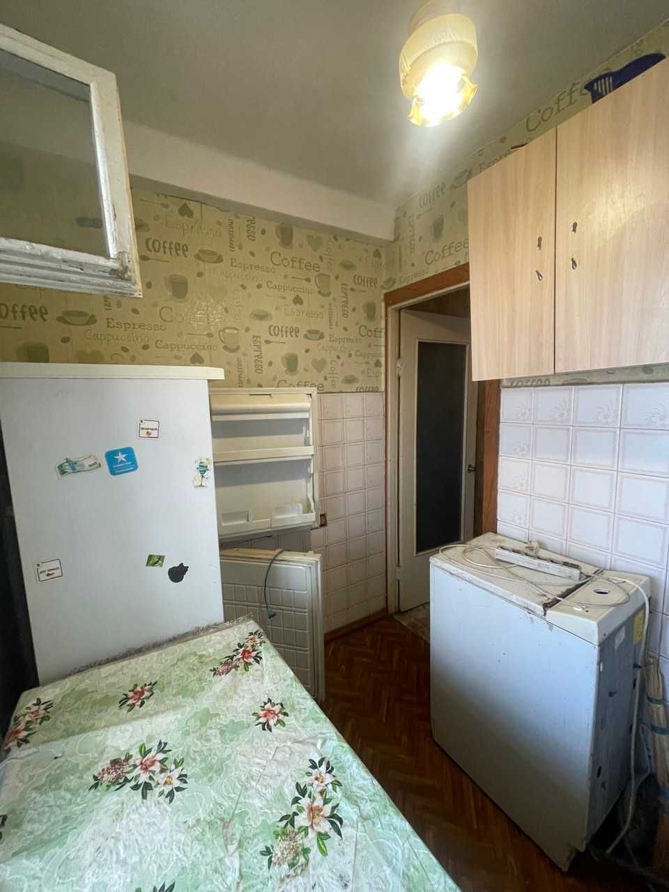 здається однокімнатна квартира ,метро Лісова