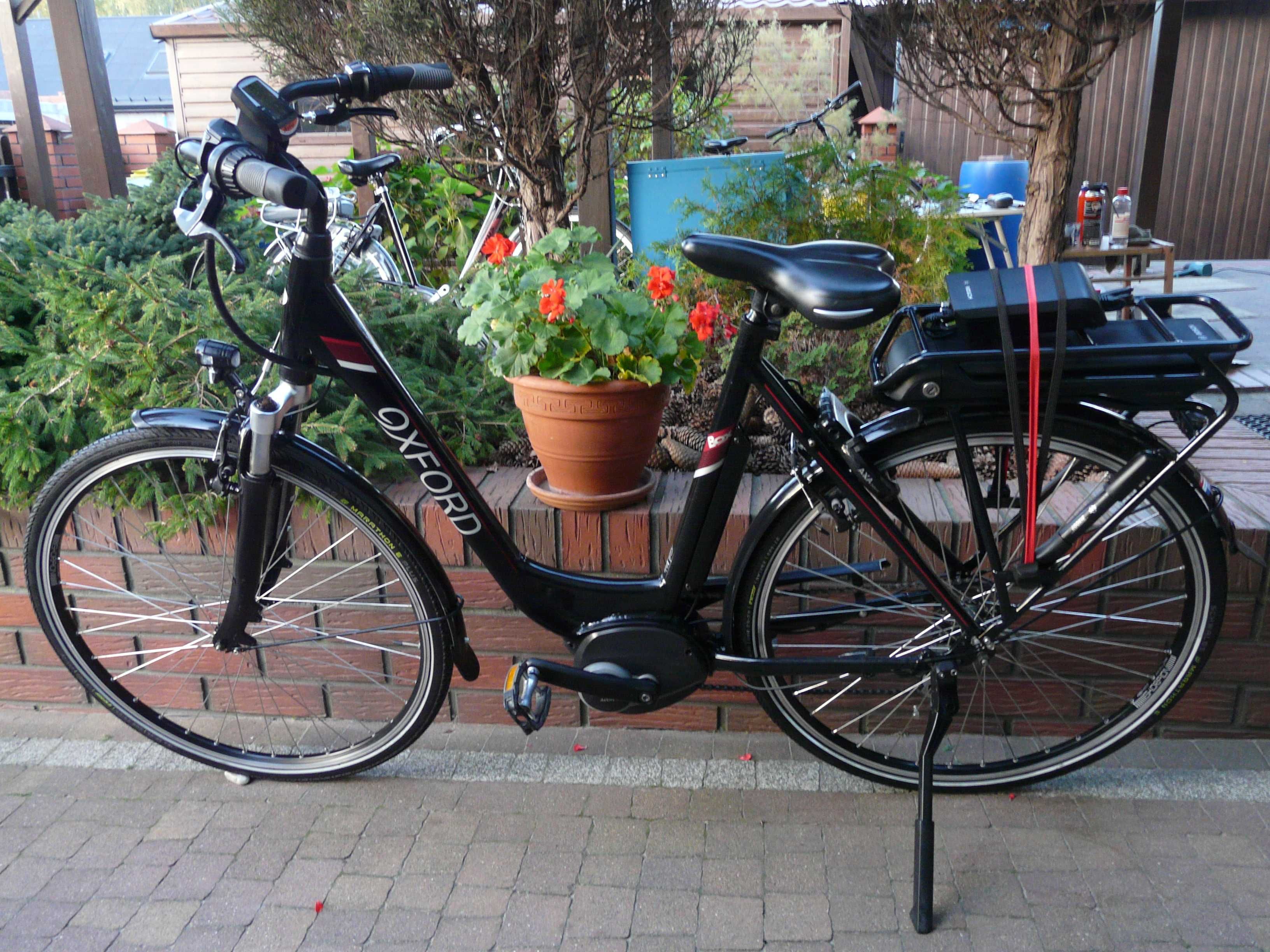 Rower elektryczny OXFORD Box  28"/58 Bosch ,centralny  2334 km Belgia