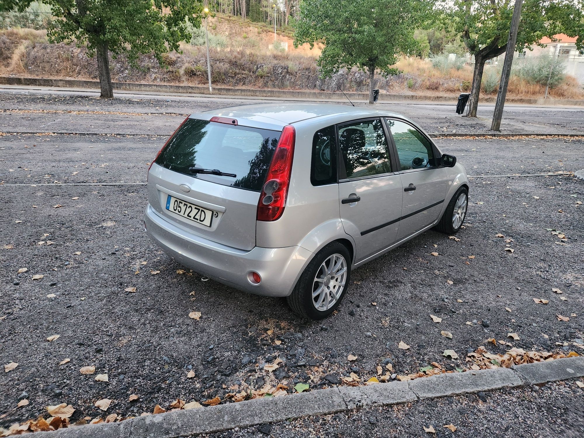 Ford Fiesta 1.4 diesel 18 meses de garantia