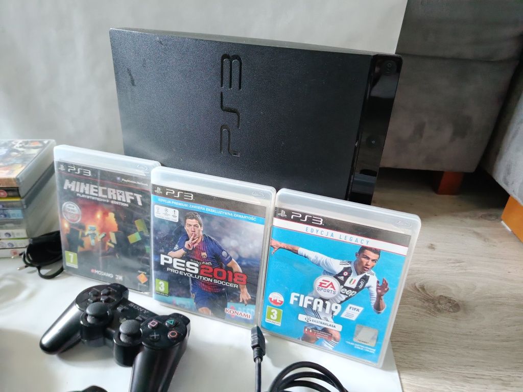 PlayStation 3, kontrola, gry, FIFA 19, Minecraft, PES 2018, i dodatki