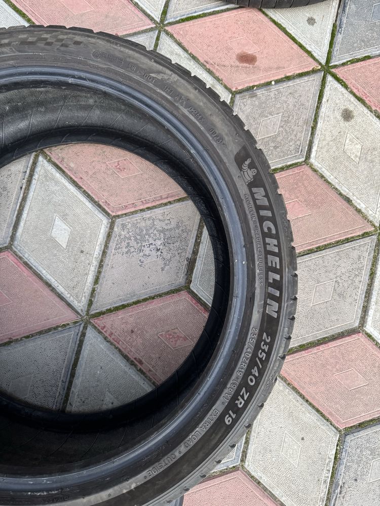 Продам 235 40 zr19 96yMichelin alpin pilot 5