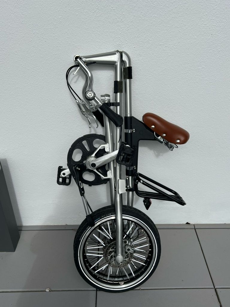 Bicicleta dobrável Strida