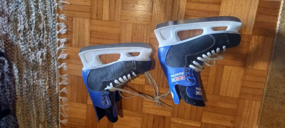 Patins Gelo N 42