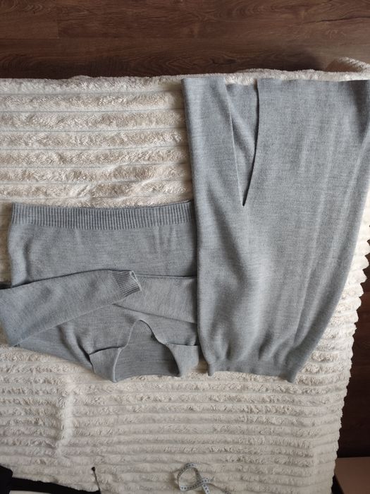 Жіночий костюм акрил