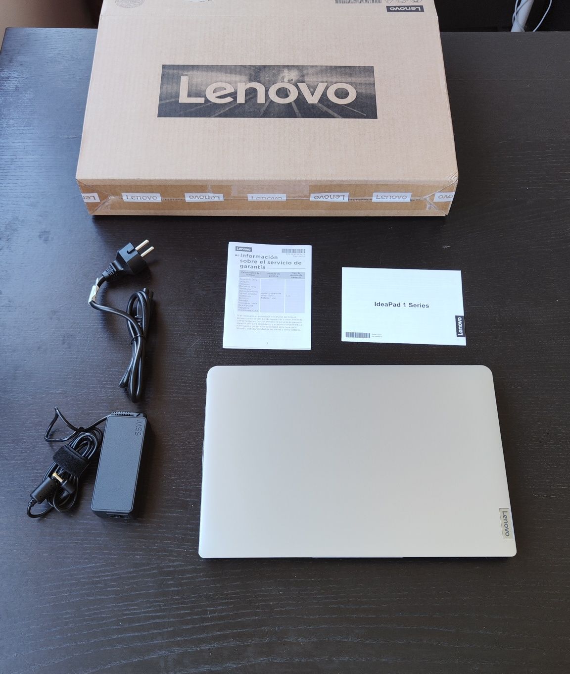 Portátil Lenovo IdeaPad 1 Gen 7 de 14", 256GB SSD, AMD 3020e - NOVO