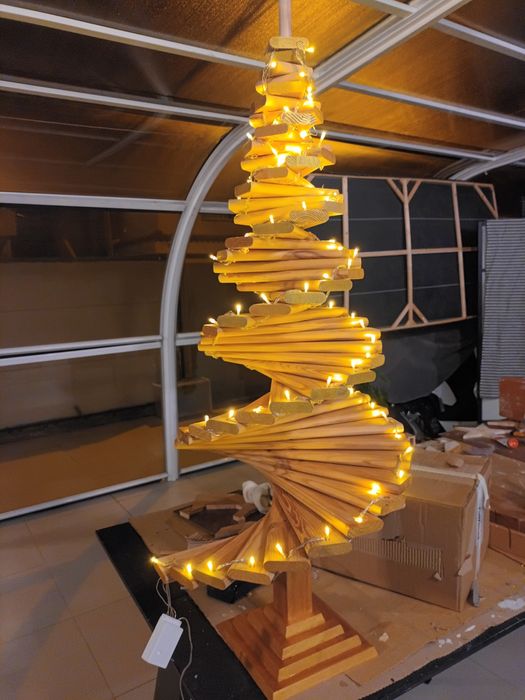 Árvore  de Natal  de madeira