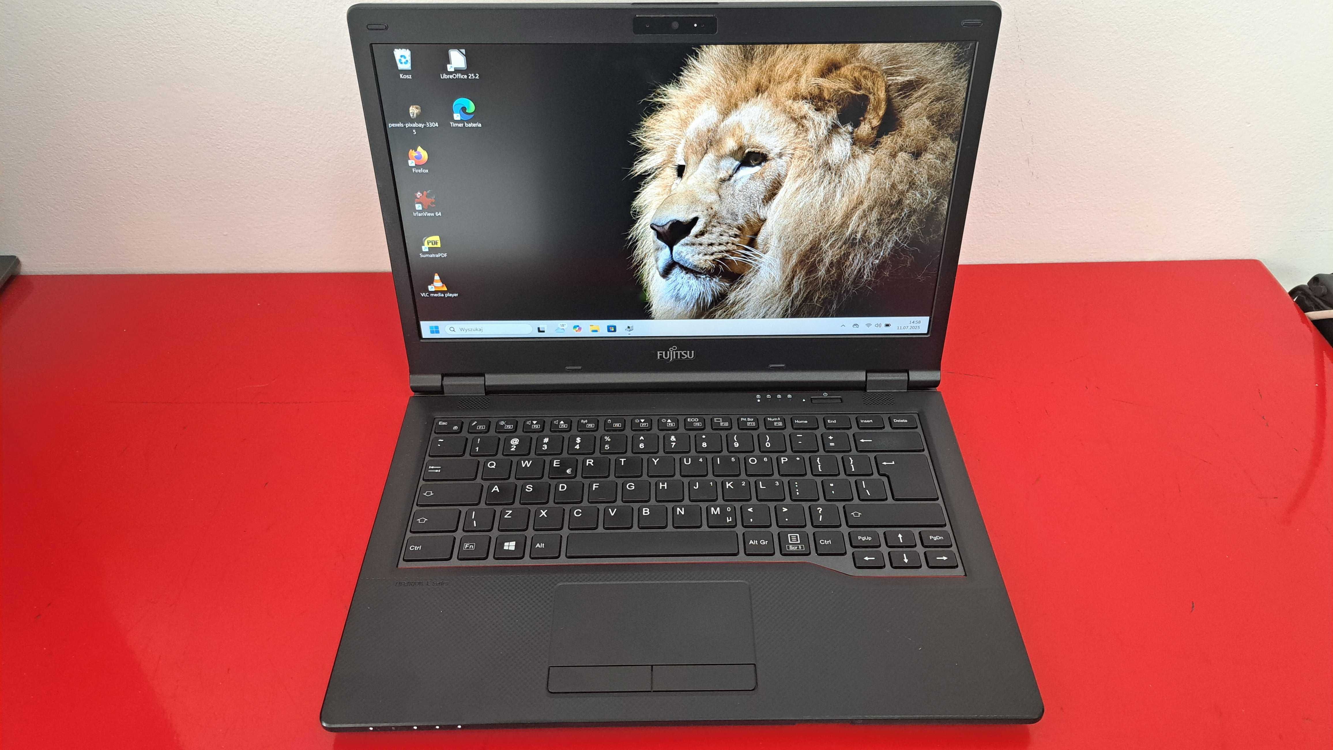 Elegancki Fujitsu LireBook E449 14" i5-8gen 16GB 256SSD IPS FHD Kl. A