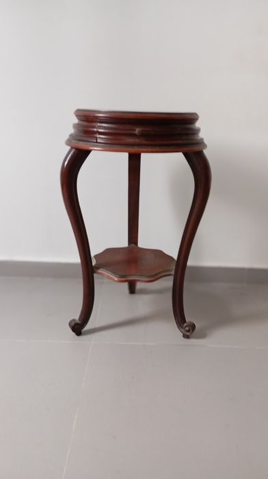 Mesa apoio com gaveta