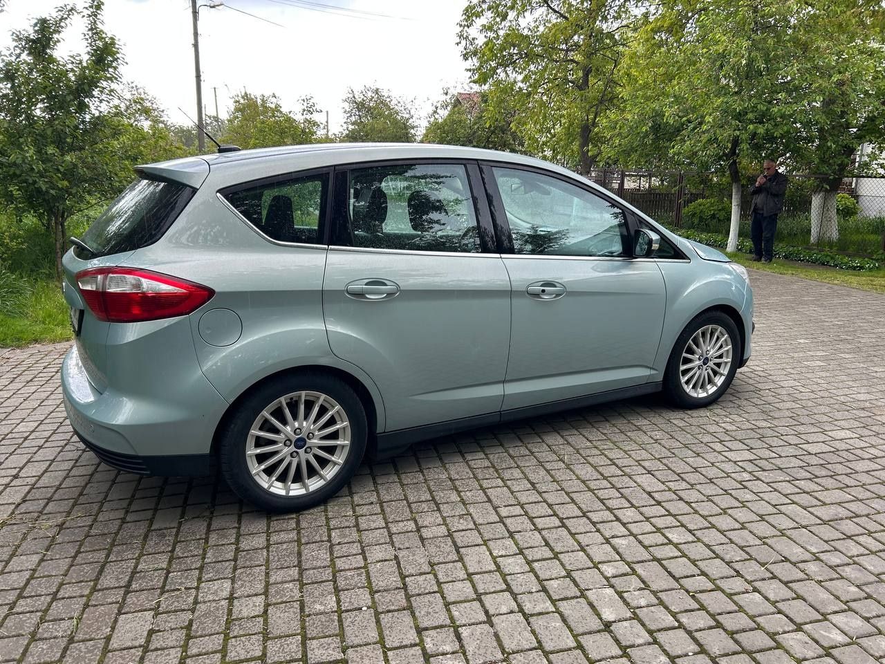 Ford c-max mk2 energy гібрид плагін  sel premium