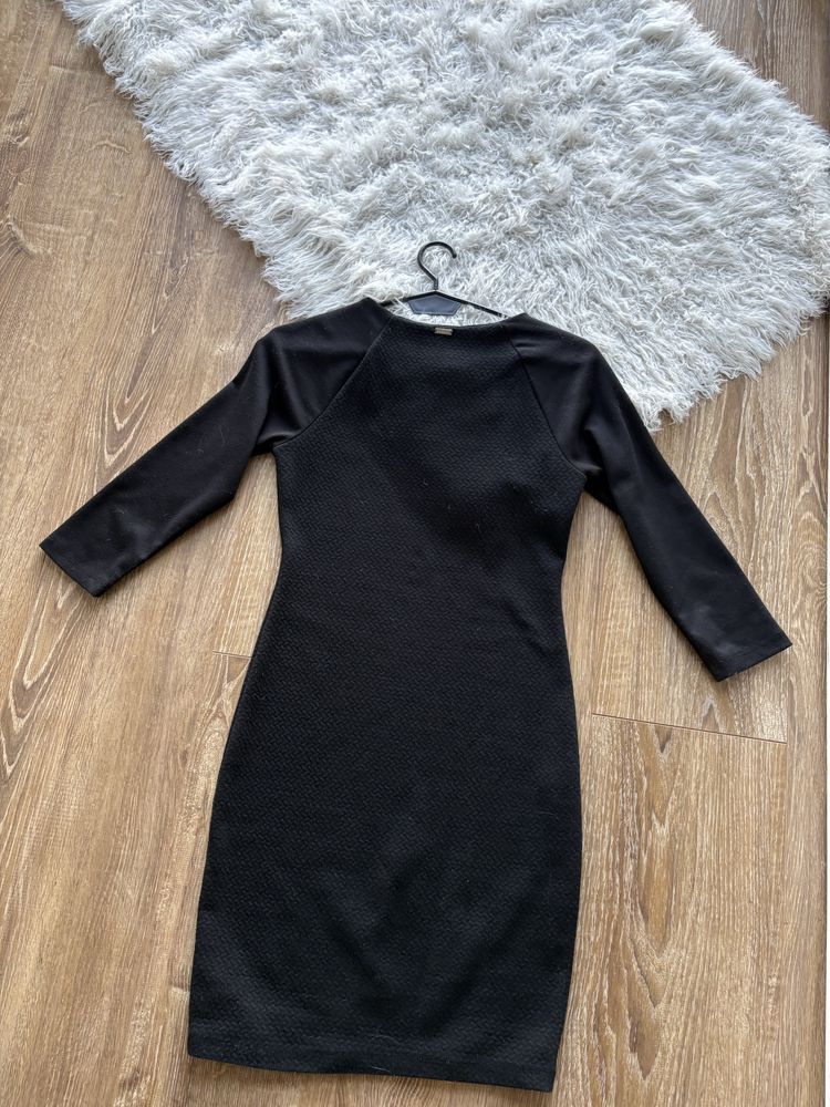 Czarna sukienka mohito 34 xs