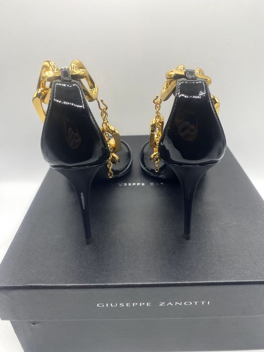 GIUSEPPE ZANOTTI Sandały na szpilce E300034 rozmiar 37