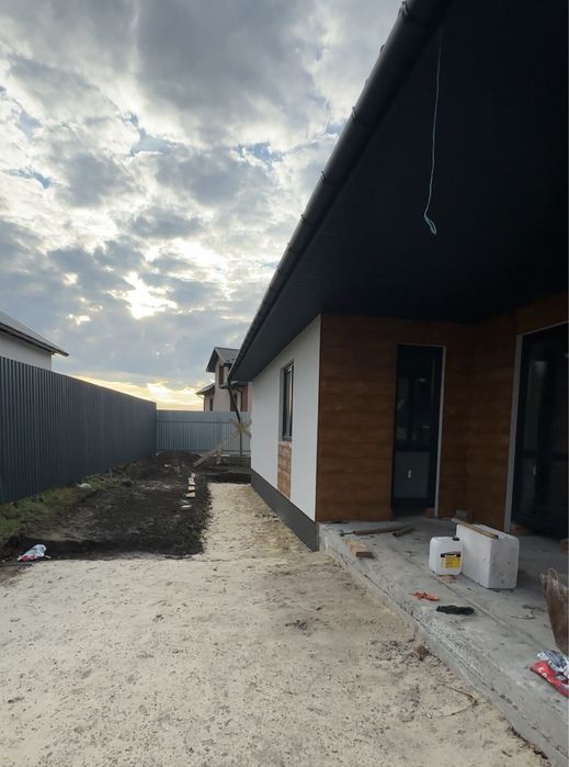 Будинок біля Тернополя Смиківці