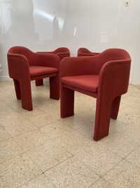 Set of 6 dining chairs in the style of Milo Baughman.