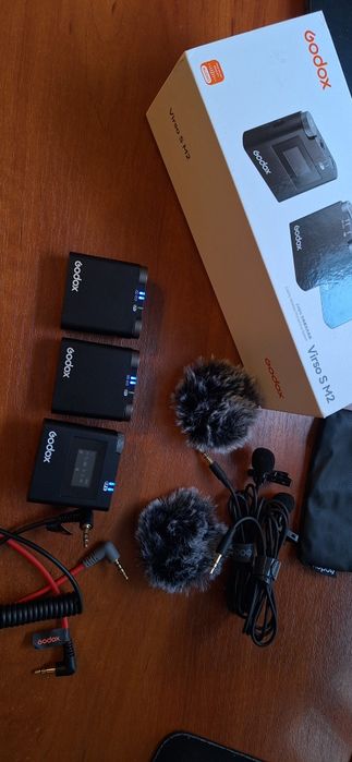 Бездротова мікрофонна система (на 3 персони)Godox Virso  M2