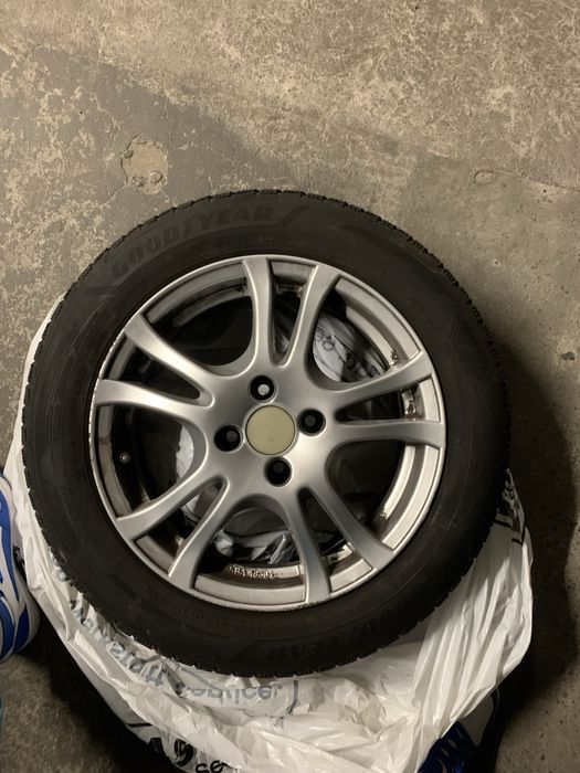 Goodear opony zimowe 195/60R16