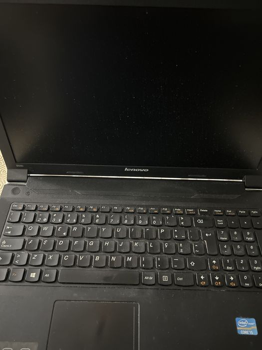 Laptop lenovo b590