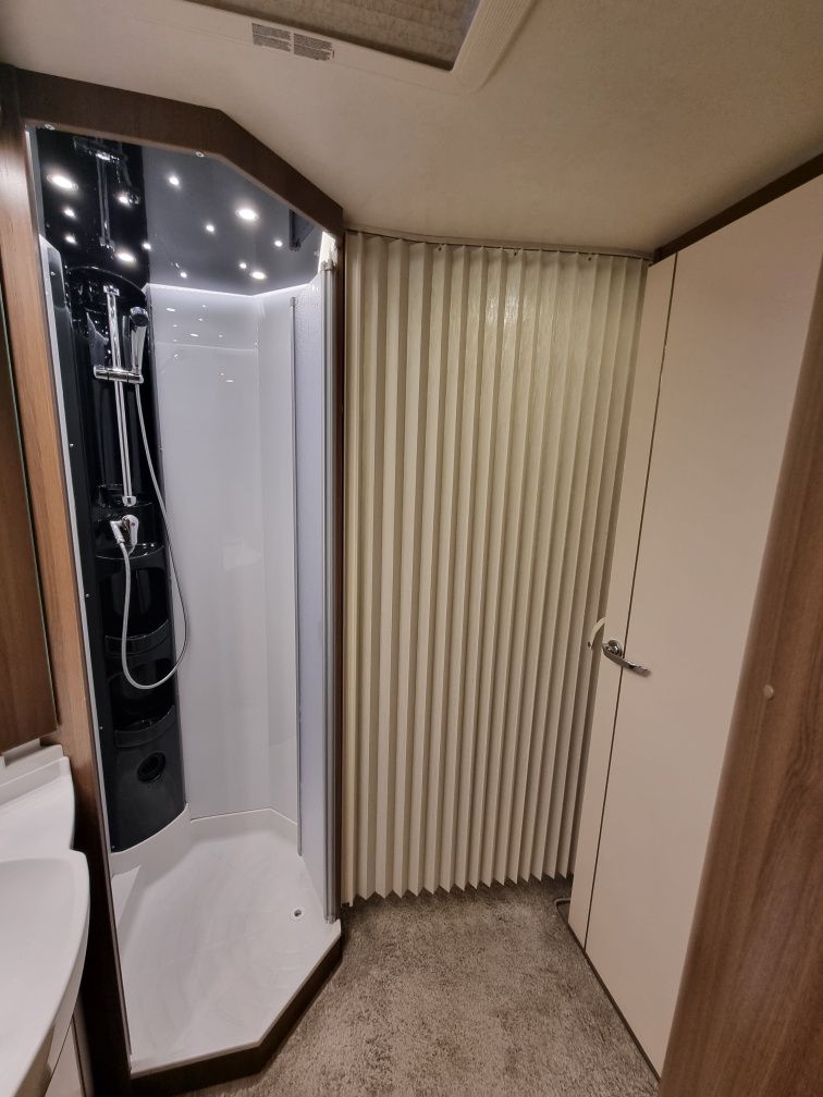 Przyczepa HOBBY 720 KWFU Prestige rok 2020 + przedsionek ISABELLALA