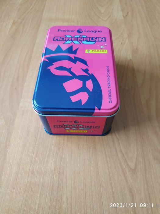 Panini Premier League Adrenalyn XL 2020/21 - duża puszka plus 66 kart
