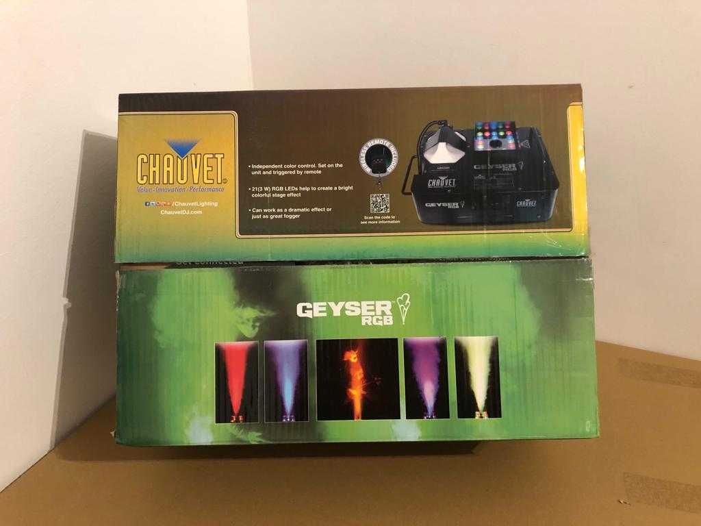 Chauvet DJ Geyser RGB (máquina de fumo)