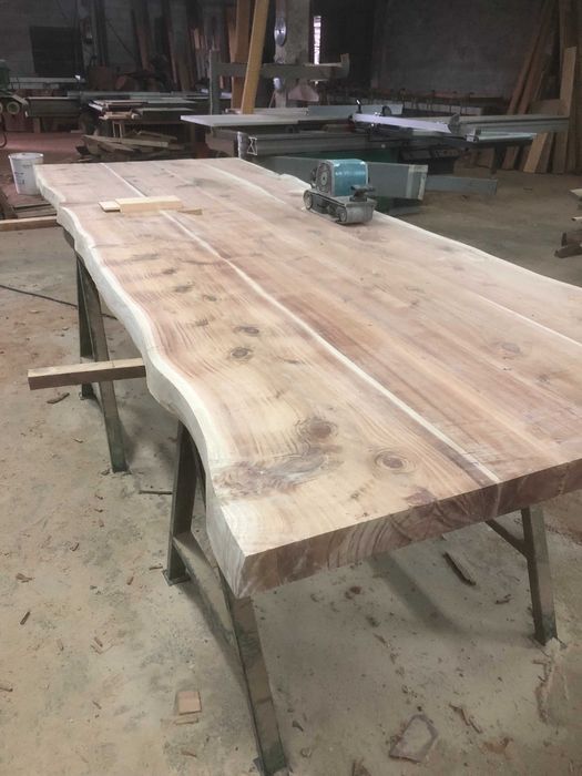 MESA RUSTICA EM MADEIRA MACIÇA DE ACÁCIA