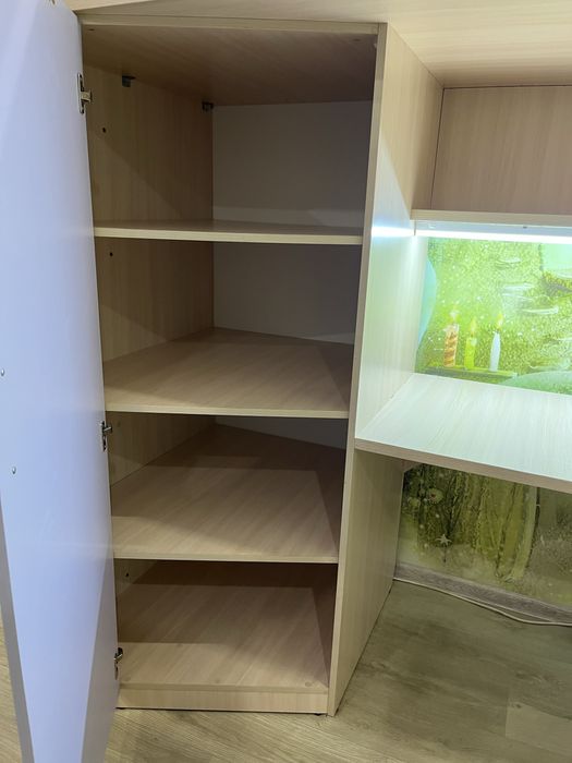 Ліжко-чердак/ярусне ліжко з шафою і робочим місцем