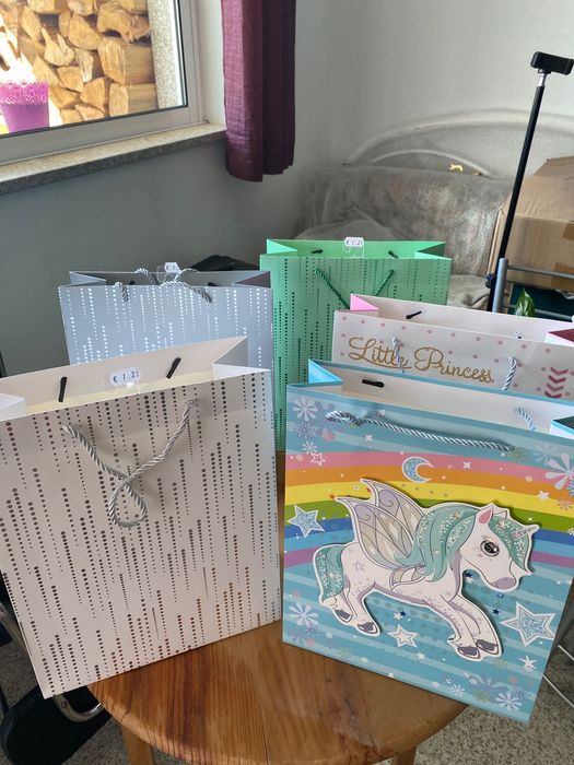 Sacos papel para presentes 1,00€ cada