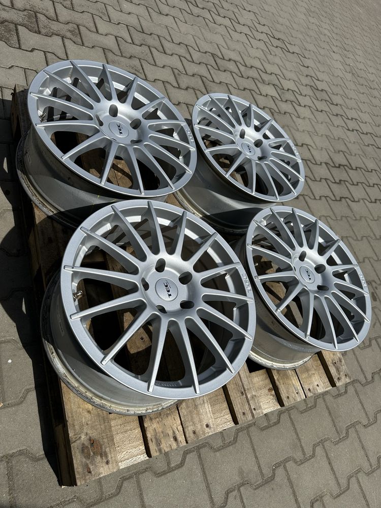 5x120 8jx18 et30 18” bmw f30 f31 e90 e91 komplet