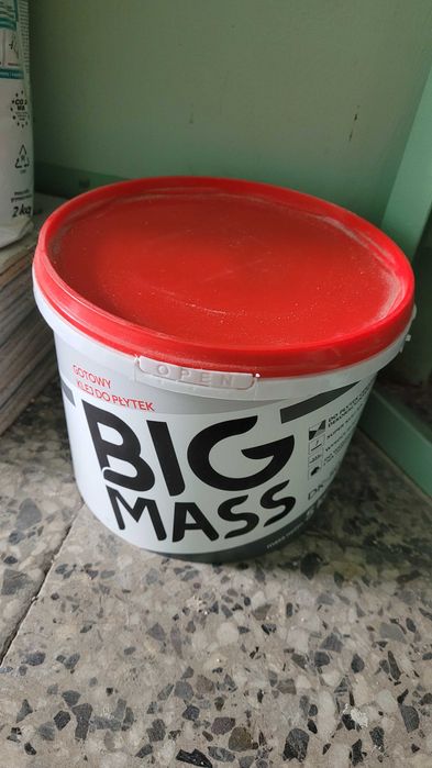 Płytki ceramiczne ścienne , klej do płytek, fuga keramiczna