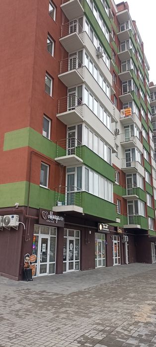 Продам фасадне приміщення 20 м² по вулиці Олени Теліги 59