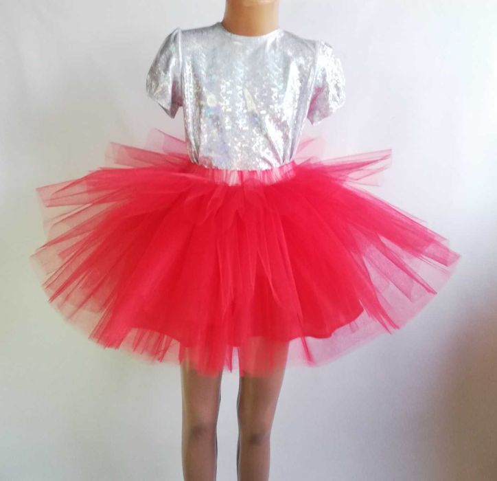 Пишна червона спідничка.красная юбка,костюм бедрика, божья коровка