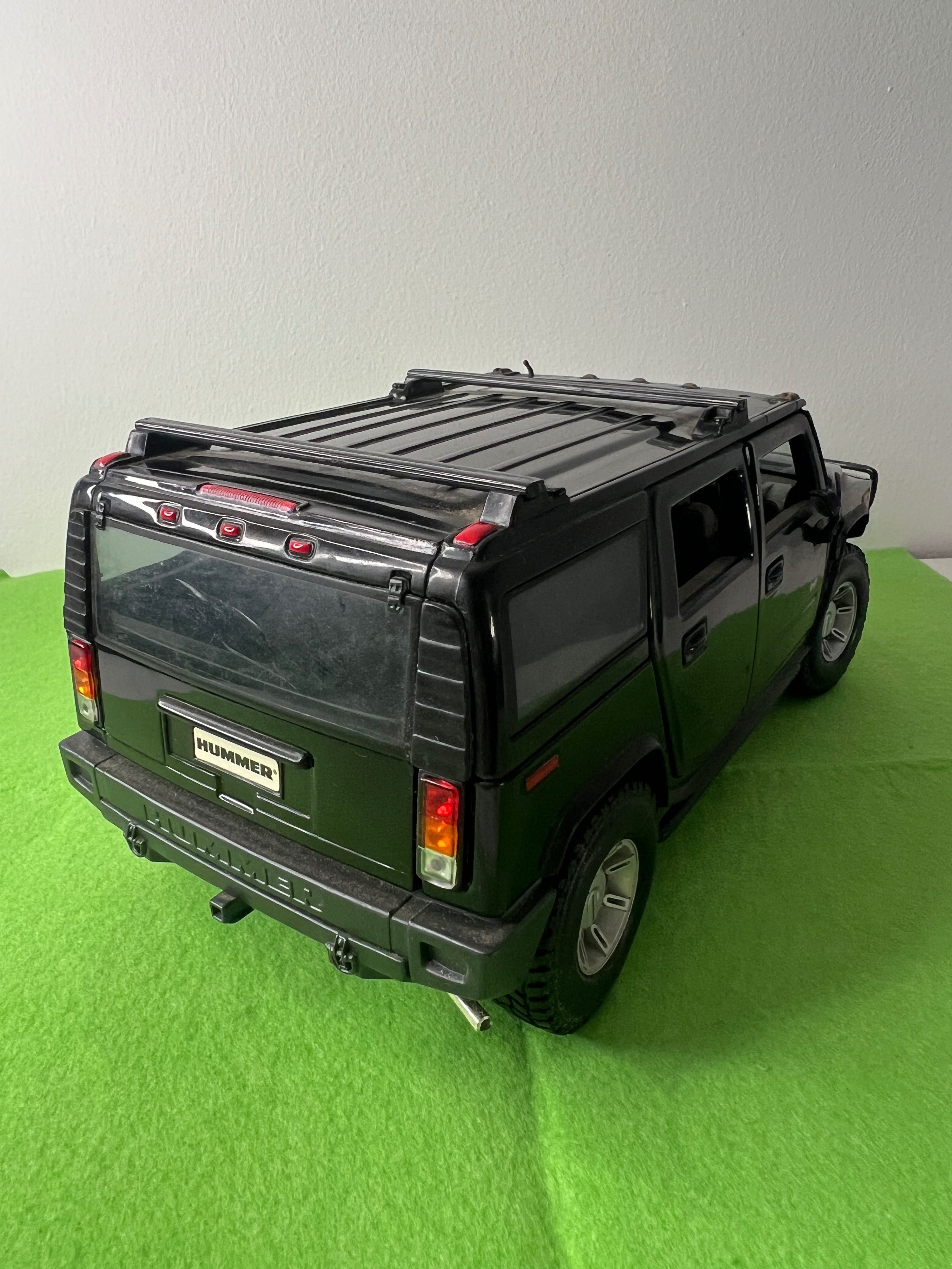 Hummer H2 2003 Maisto 1:18 Diecast Miniatura SUV 4x4