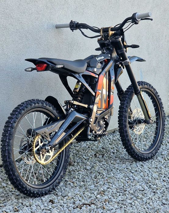 Surron Light Bee L1e z pakietem tuningowym 96 Power Parts!