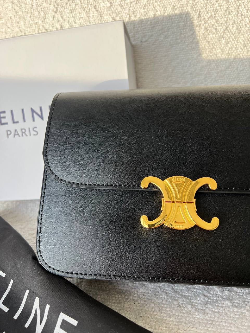 Продам нову сумочку Celine black