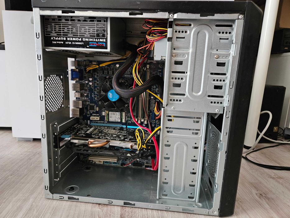 PC i5-3350P / R7 370 4GB / 16GB DDR3 / GA-H77-D3H / SSD mSATA 120GB