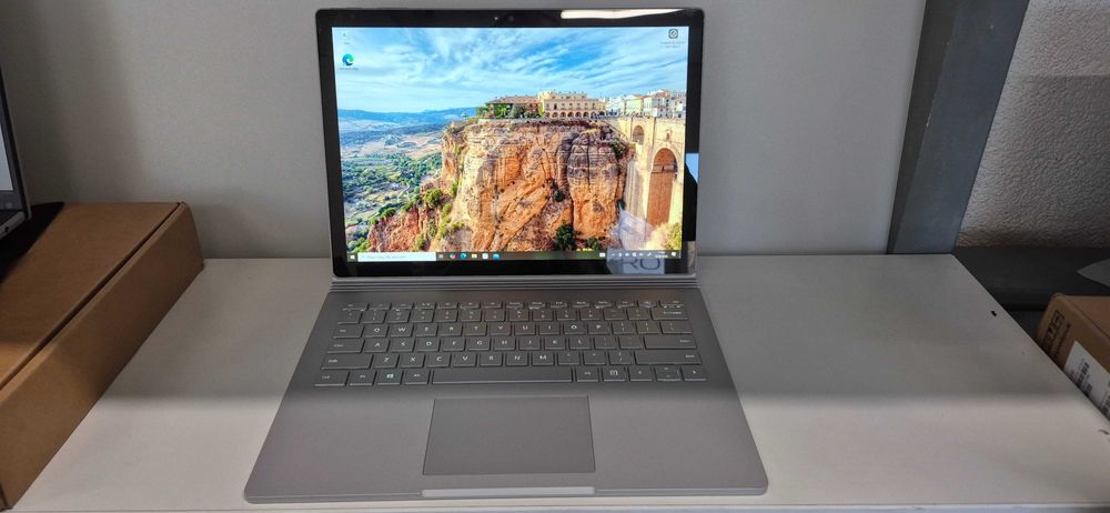 Microsoft Suprface Book 2 14 2K dotyk i7-6600U 16GB RAM 512SSD Win 11