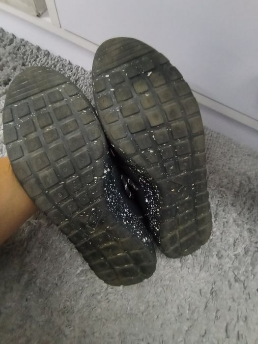 Туфлі, кросівки, мокасини для хлопця 40 41