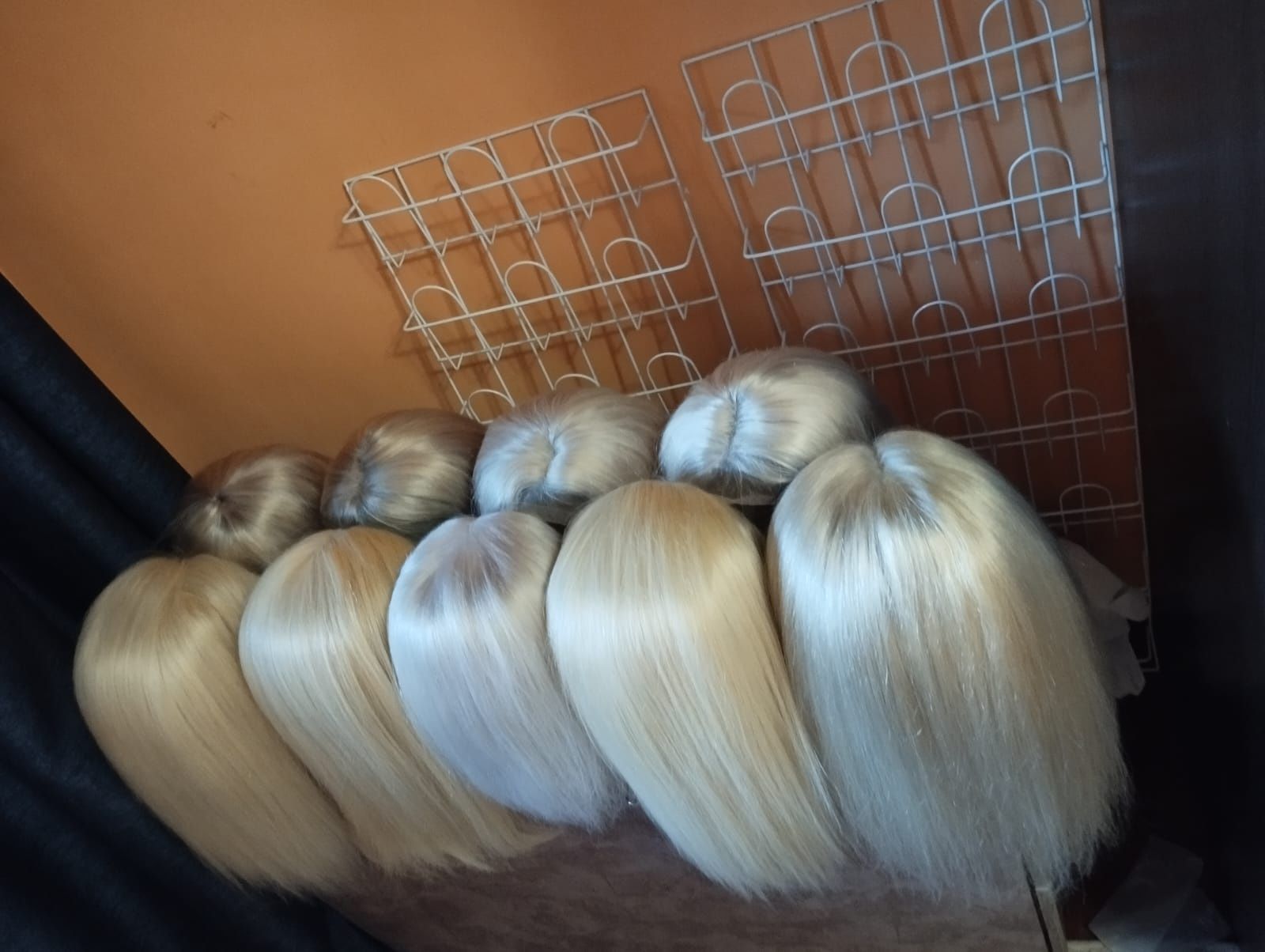 Парик 100%натуральные волосы цены разные