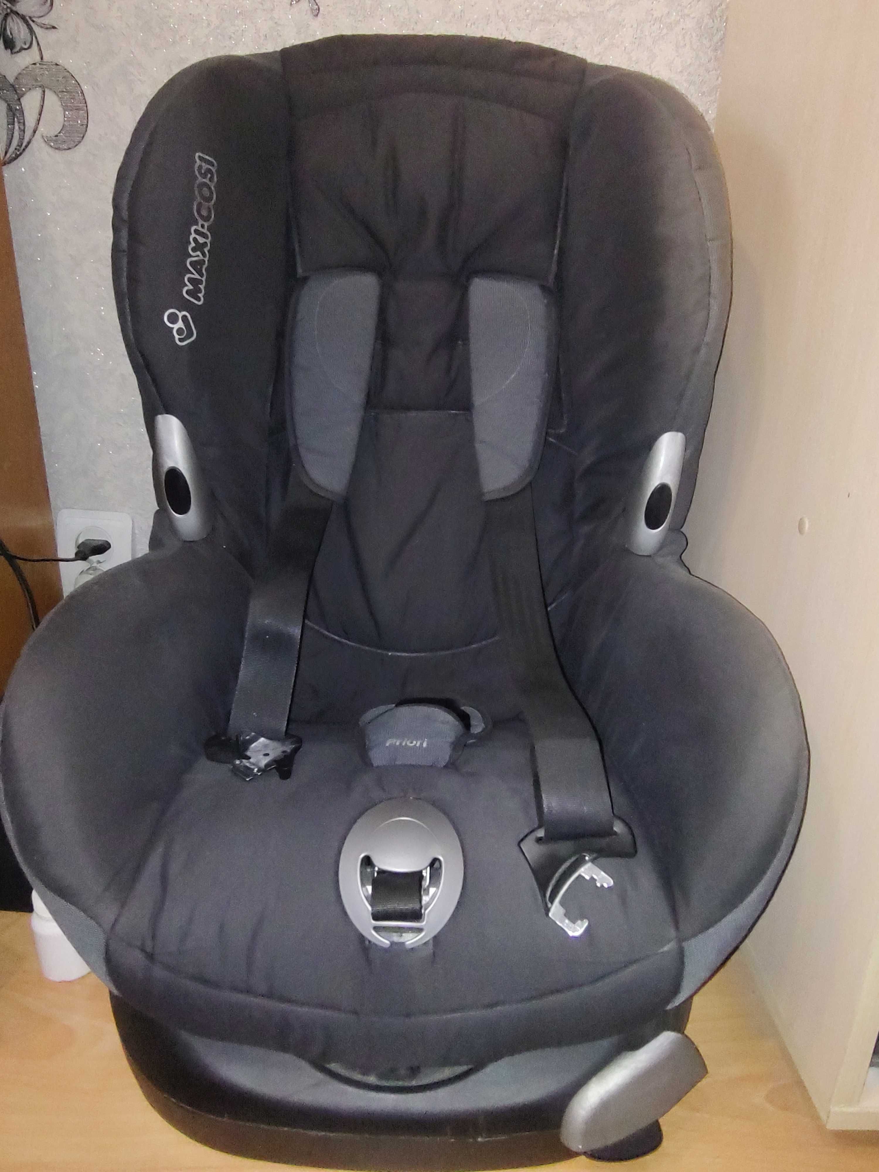 Автокрісло Maxi-Cosi Priori XP Modern Black