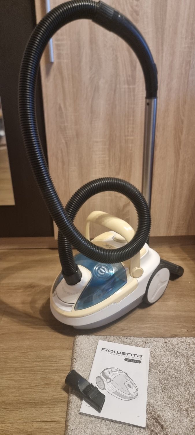 Odkurzacz bezworkowy Rowenta  1800w