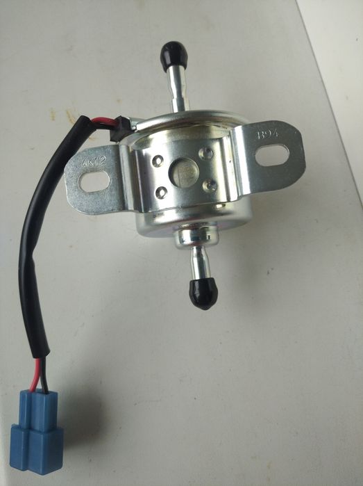 Продам насос топливный электрический 12 w