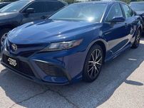 Toyota Camry SE 2024
